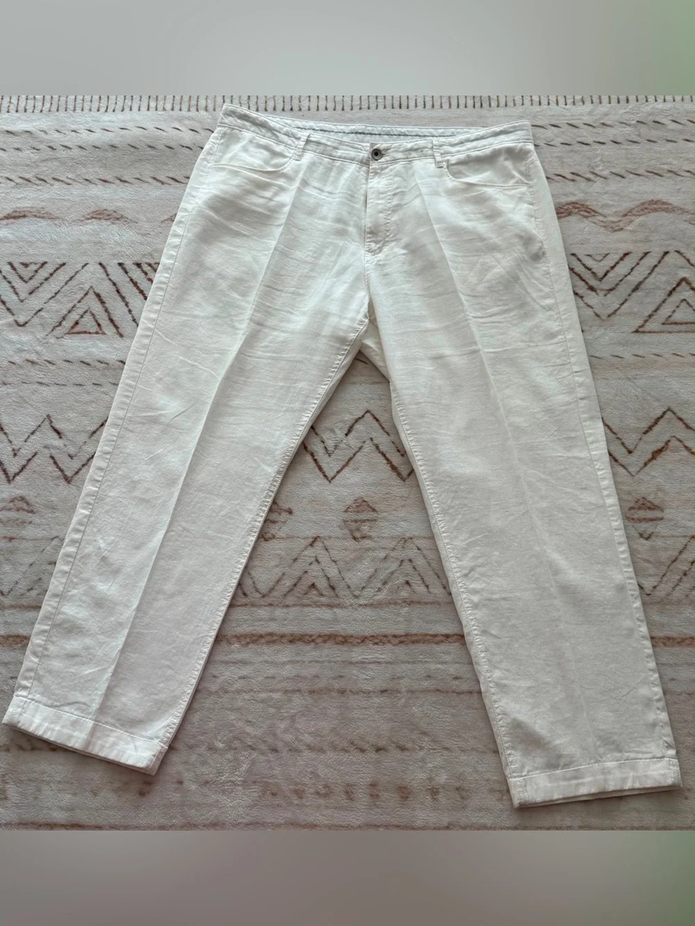 Calvin Klein Men's Cream linen Chinos with Brown Belting
